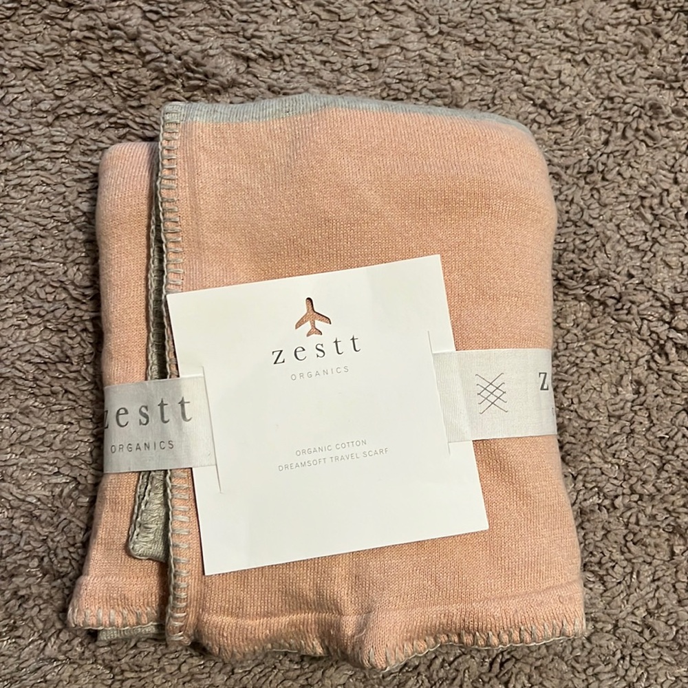 Zestt organic cotton travel scarf